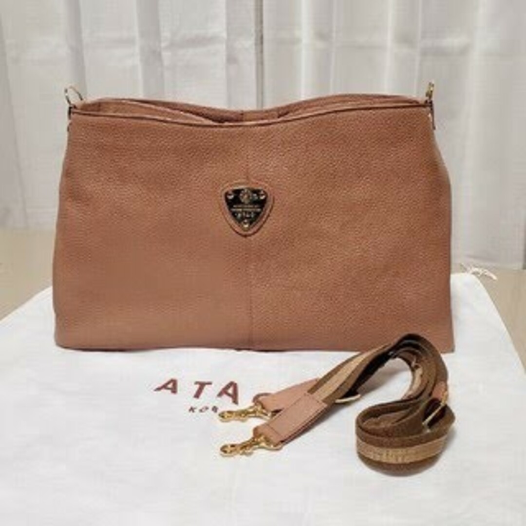 超美品☆アタオ☆エルヴィ☆アーモンド ￥43,780-eastgate.mk