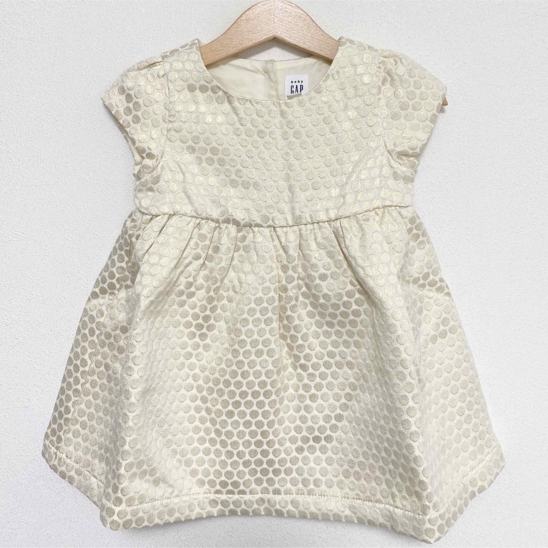 GAP(ギャップ)の新品 未使用 babyGAP ベビー ギャップ 女の子 ドレス ワンピース 90 キッズ/ベビー/マタニティのキッズ服女の子用(90cm~)(ワンピース)の商品写真