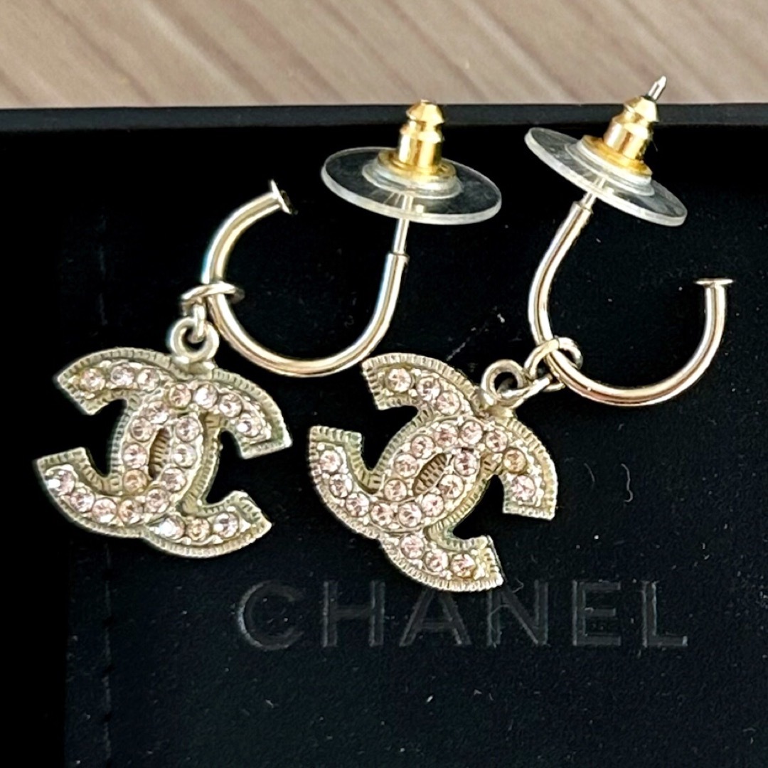 CHANEL  シャネル　ピアス　イヤリング　ココ