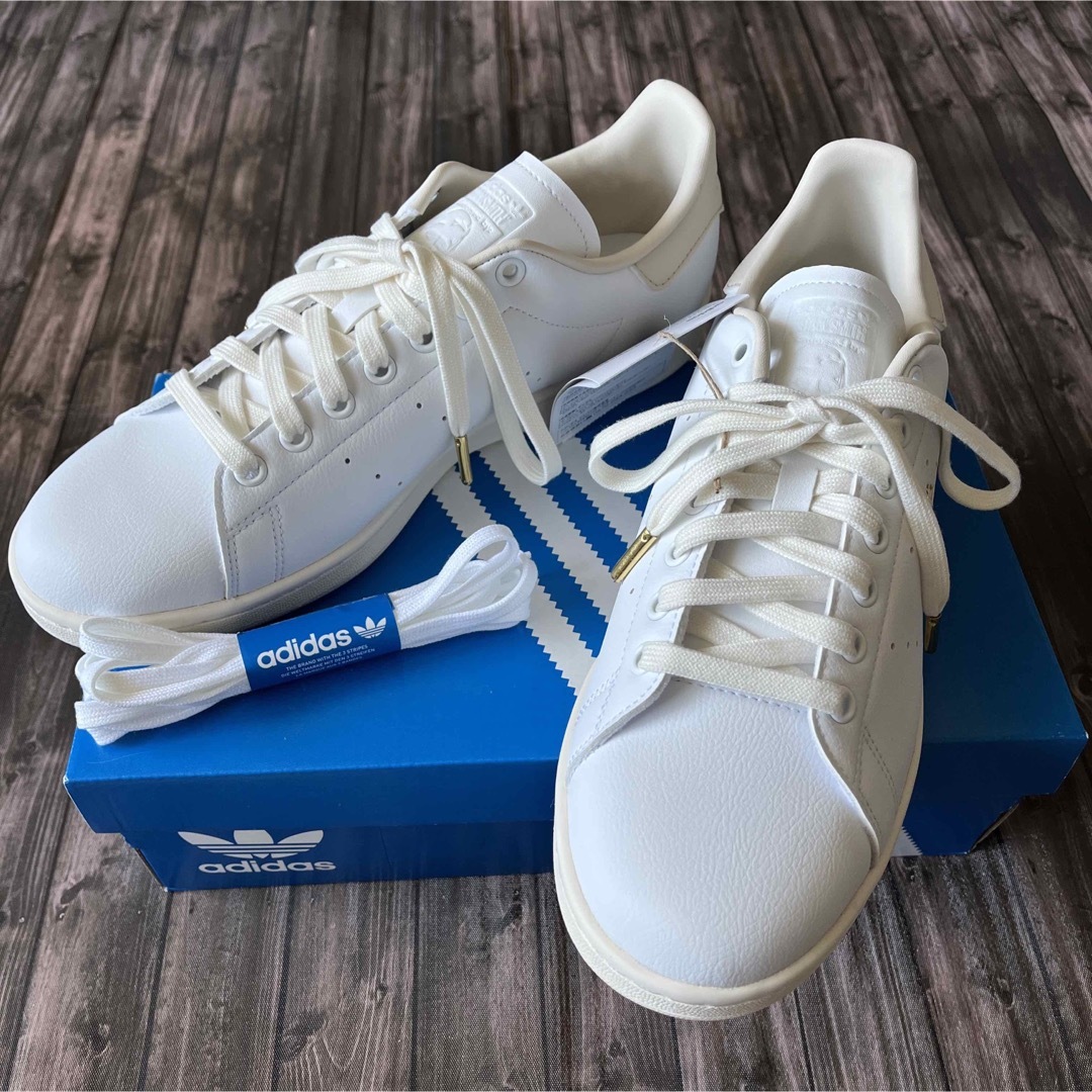 adidas　スタンスミス　タグ付き新品