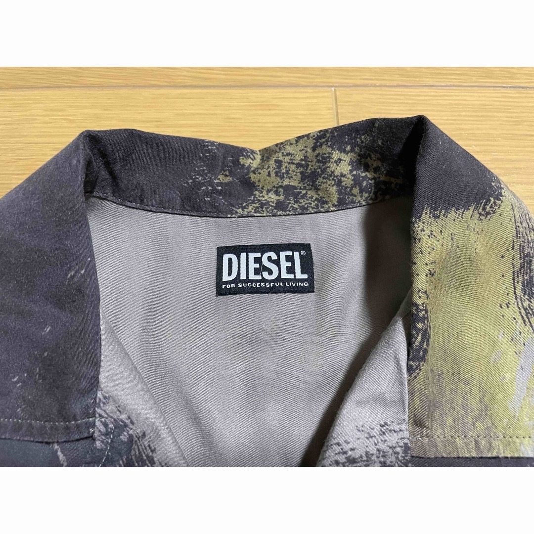 DIESEL(ディーゼル)の美品　DIESELディーゼル　リヨセルシャツ メンズのトップス(シャツ)の商品写真