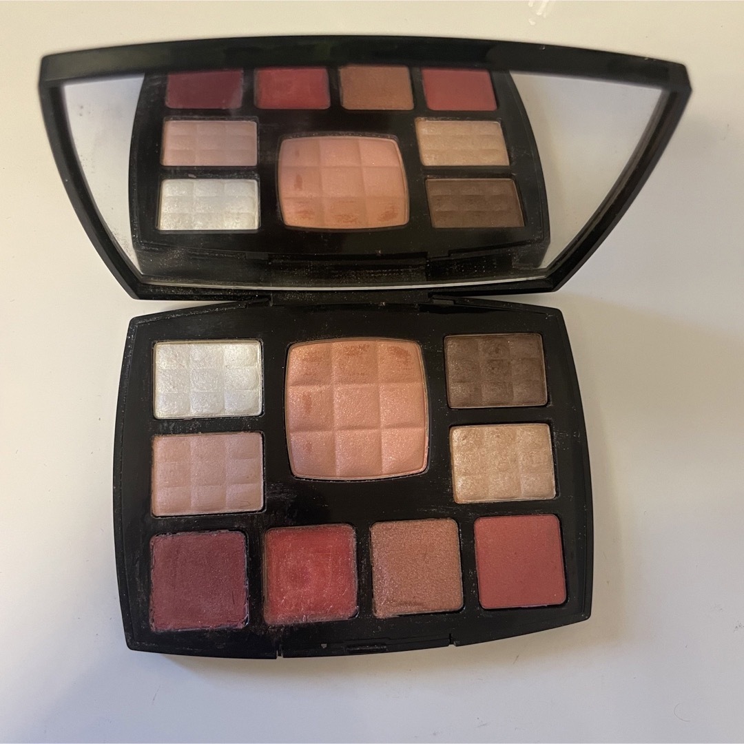 CHANEL - シャネル トラベル メイクアップ パレット CHANEL - シャネル トラベル メイクアップ パレット