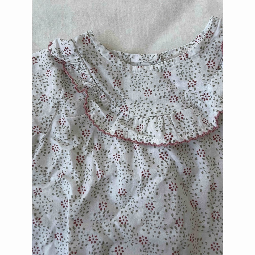 ZARA KIDS(ザラキッズ)のザラの花柄ブラウス キッズ/ベビー/マタニティのベビー服(~85cm)(シャツ/カットソー)の商品写真