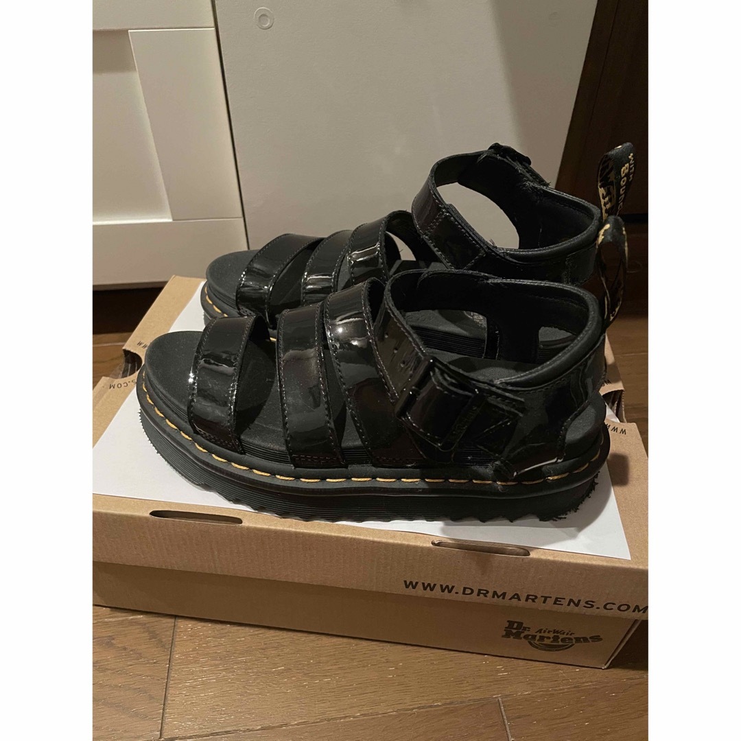 Dr.Martens(ドクターマーチン)の《美品》ドクターマーチン 24192001 レディースの靴/シューズ(サンダル)の商品写真