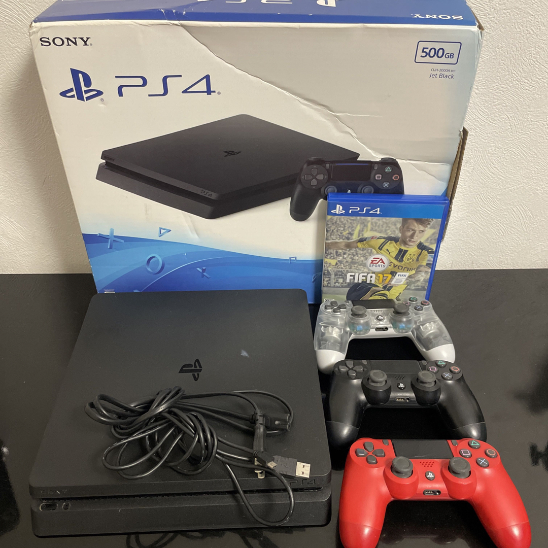 PlayStation®4 500GB PS4 (コントローラー、ケーブル付き)