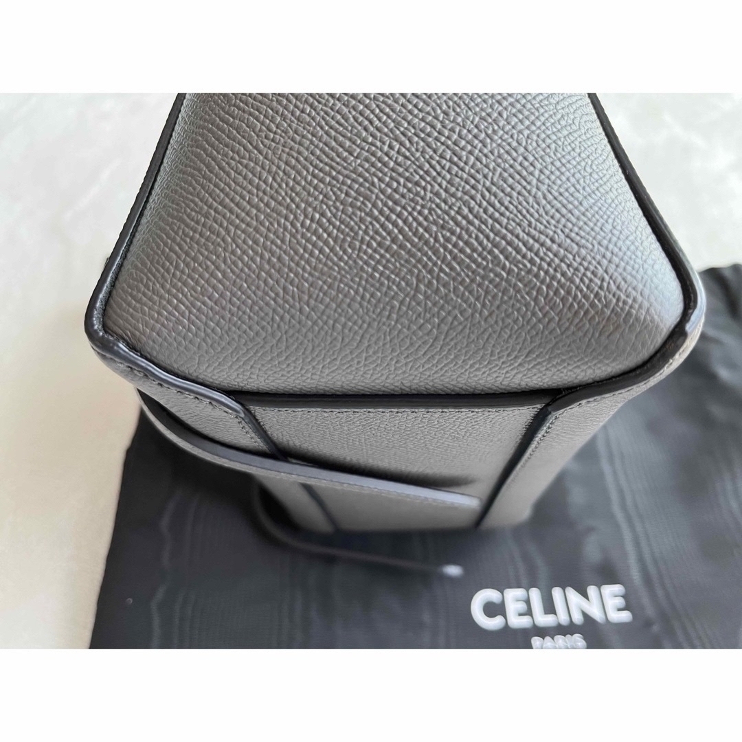 celine(セリーヌ)の【お値下げ・美品】CELINE セリーヌ　ベルトバッグ　ナノ　グレー レディースのバッグ(ハンドバッグ)の商品写真