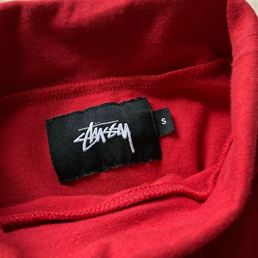 STUSSY(ステューシー)のSTUSSY　ハイネックカットソー　ノースリーブ　ワンポイントロゴ　レッド レディースのトップス(カットソー(半袖/袖なし))の商品写真