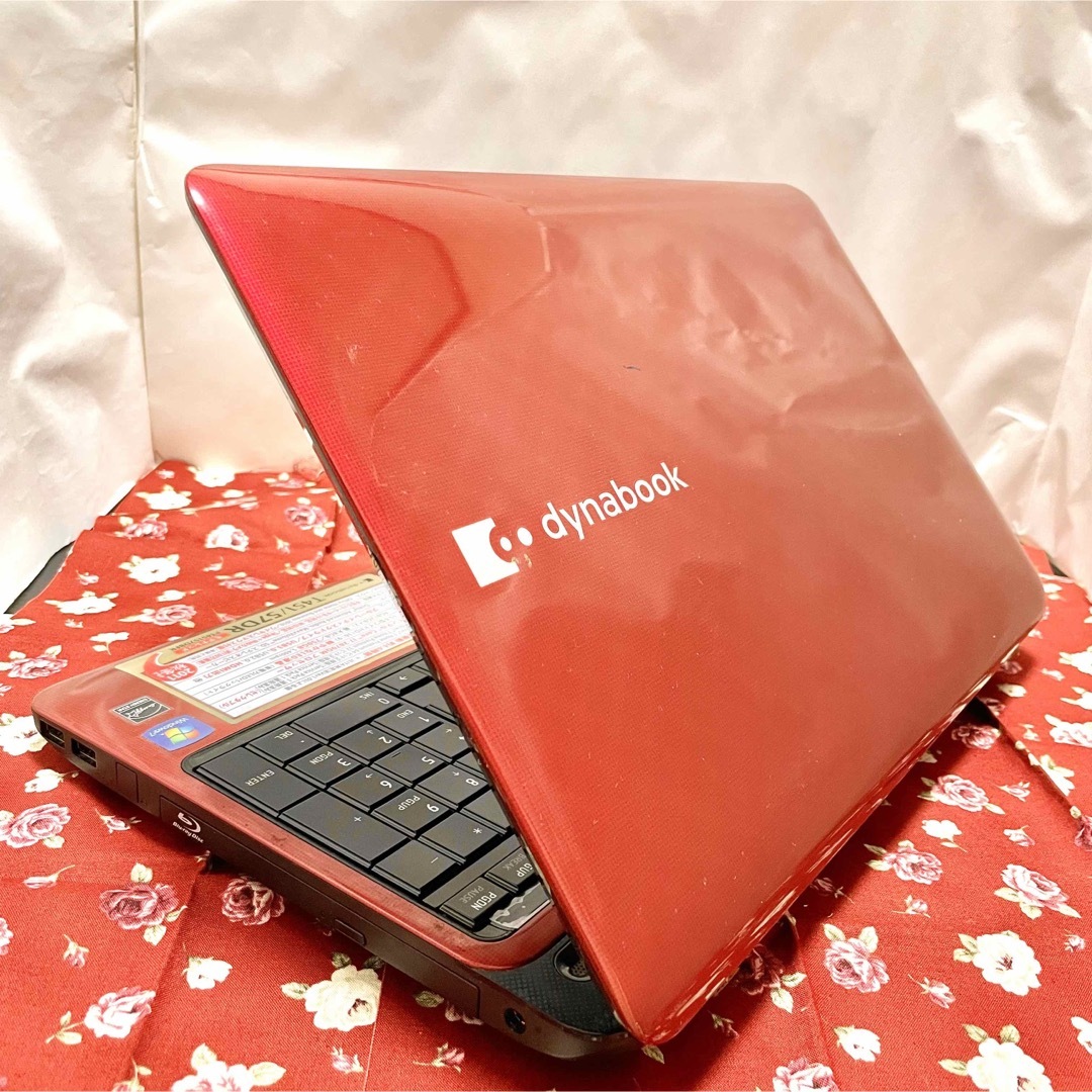 高性能❤️人気のレッドのかわいいノートPC♪❤️SSD512GB❤️初心者-