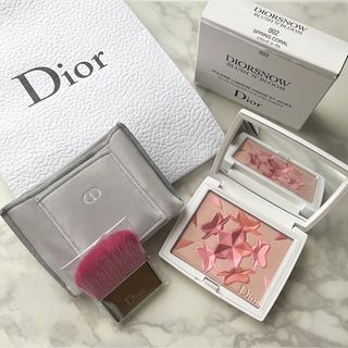 ディオール(Dior)のDior 限定品 ❁ スノー ブラッシュ＆ブルーム パウダー 002 美品(チーク)