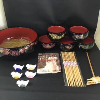 ハナエモリ(HANAE MORI)の【新品】桂由美デザイン　うどん鉢（そうめん、ひやむぎ、そば）はと箸置きセット(食器)