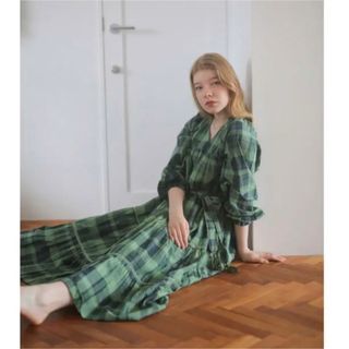 フラワー(flower)の【新品未使用】PUR madras check tiered onepiece(ロングワンピース/マキシワンピース)