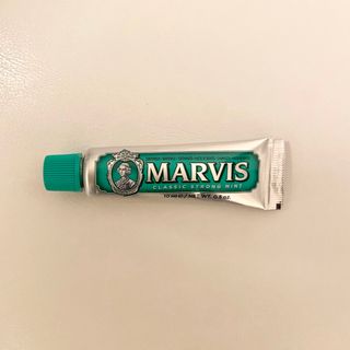 マービス(MARVIS)の【新品】MARVIS マービス クラッシック ストロング・ミント　10ml(歯磨き粉)