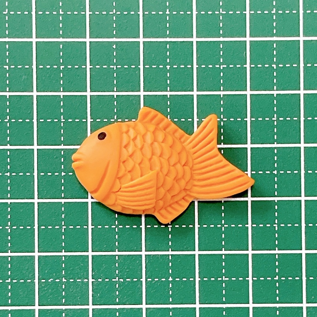 1個36円❤️たい焼き 魚 和菓子 デコパーツ プラパーツ ハンドメイドの