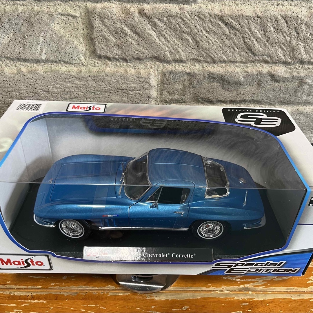 Chevrolet(シボレー)の新品1/18 マイスト Maisto1965Chevrolet Corvette エンタメ/ホビーのおもちゃ/ぬいぐるみ(ミニカー)の商品写真