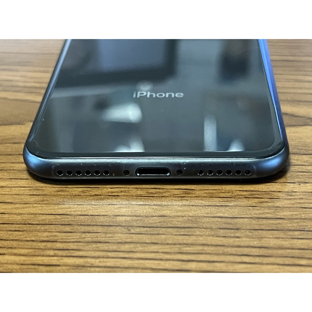 iPhone(アイフォーン)のiPhone 8 Space Gray 64 GB SIMフリー スマホ/家電/カメラのスマートフォン/携帯電話(スマートフォン本体)の商品写真