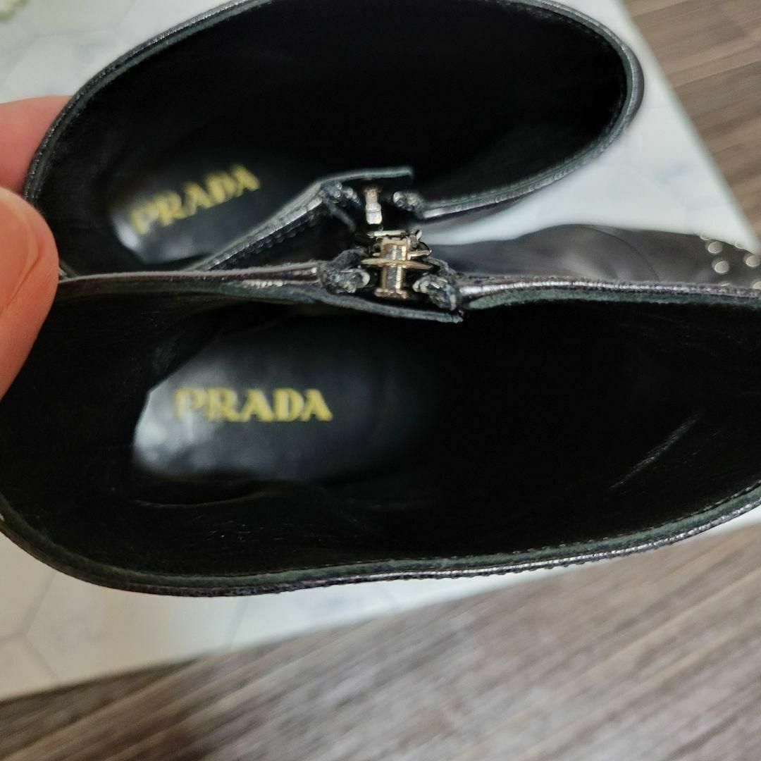 PRADA - PRADA スタッズ ショートブーツ レザー 上品 ドレス パンプス