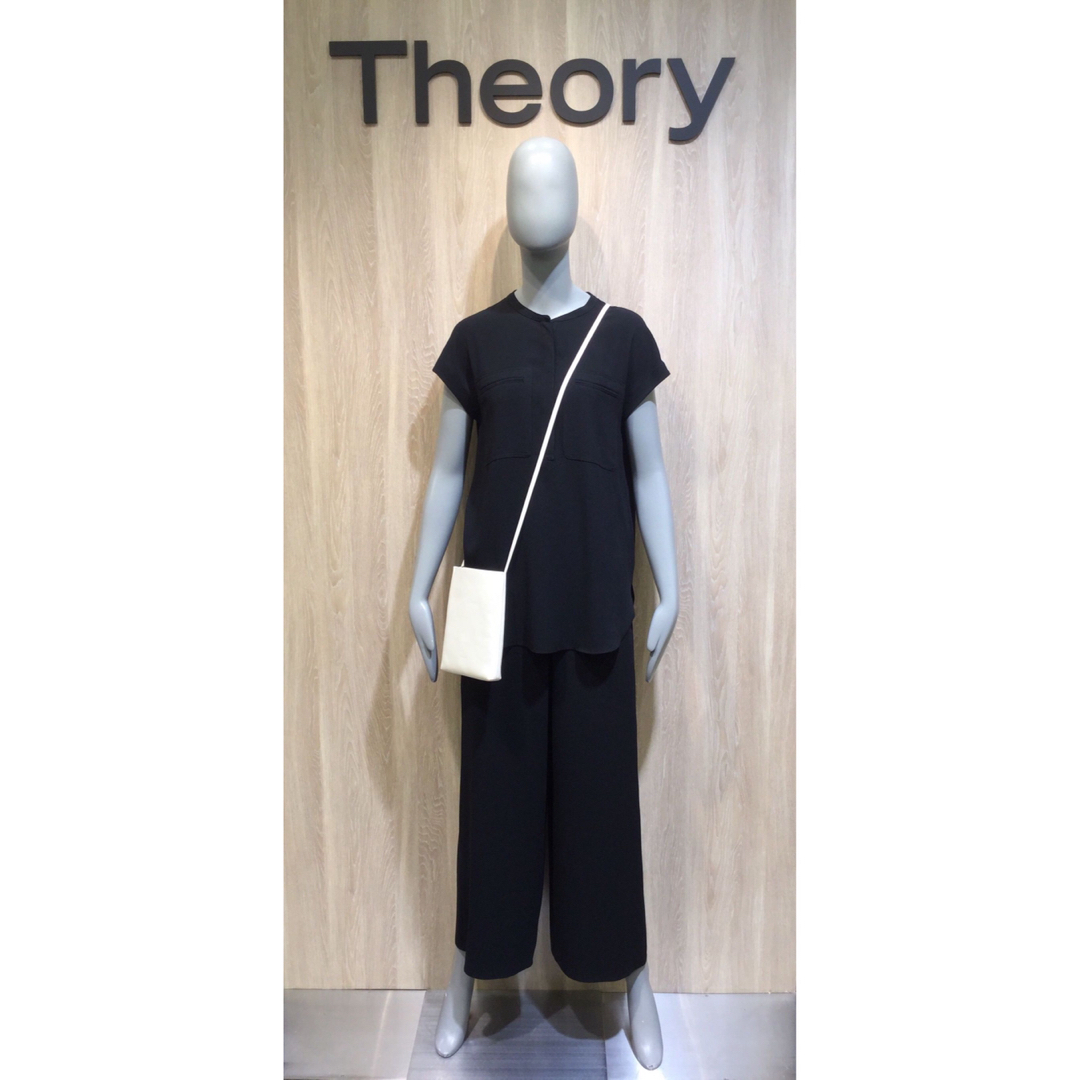 theory(セオリー)のTheory 21ss プルオーバーブラウス＆ワイドパンツ セットアップ レディースのレディース その他(セット/コーデ)の商品写真