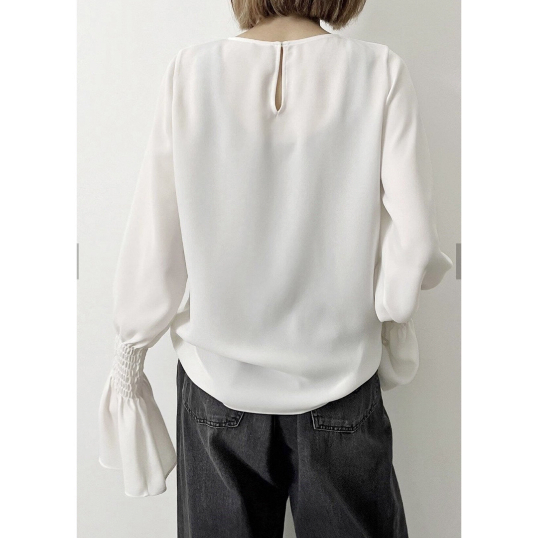 L'Appartement DEUXIEME CLASSE(アパルトモンドゥーズィエムクラス)の新品　L'Appartement Shirring Blouse ホワイト レディースのトップス(シャツ/ブラウス(長袖/七分))の商品写真