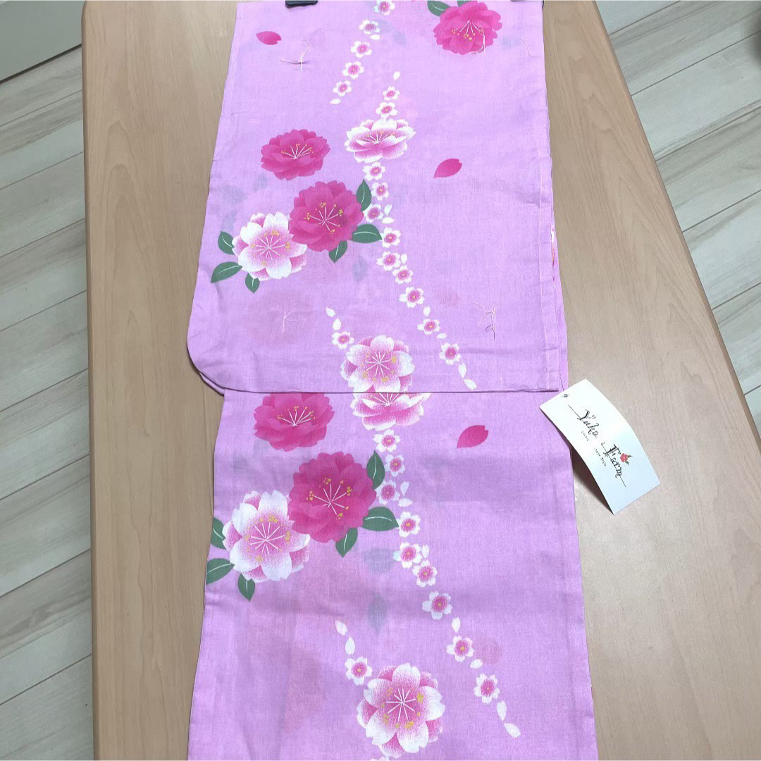 【新品】浴衣 ピンク色 花柄 レディースの水着/浴衣(浴衣)の商品写真