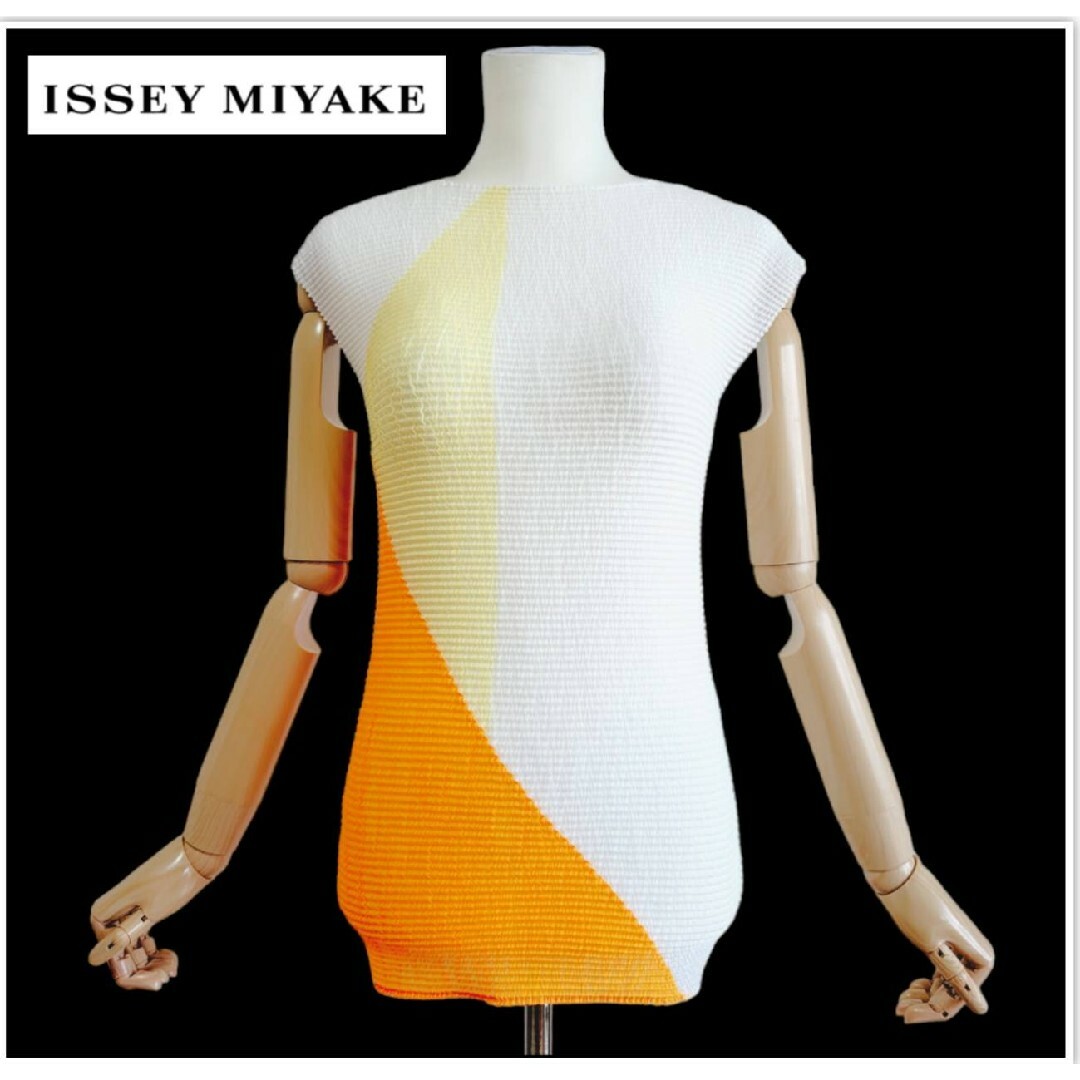 【新品未使用】ISSEY MIYAKE　ノースリーブ　カットソー　トップス