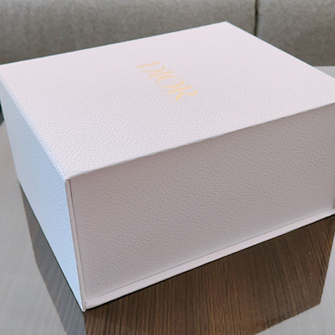 Christian Dior(クリスチャンディオール)のChristian Dior 空箱 レディースのバッグ(ショップ袋)の商品写真