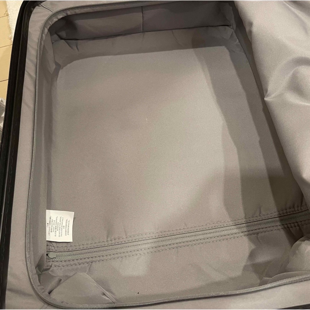 MUJI (無印良品)(ムジルシリョウヒン)の旧型の豪華版 無印 ハードキャリー 35L スーツケース レディースのバッグ(スーツケース/キャリーバッグ)の商品写真