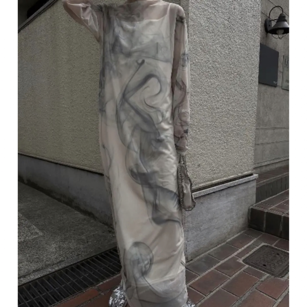 Ameri VINTAGE(アメリヴィンテージ)のやまちゃん様専用/ CURL OF SMOKE SHEER DRESS M レディースのワンピース(ロングワンピース/マキシワンピース)の商品写真