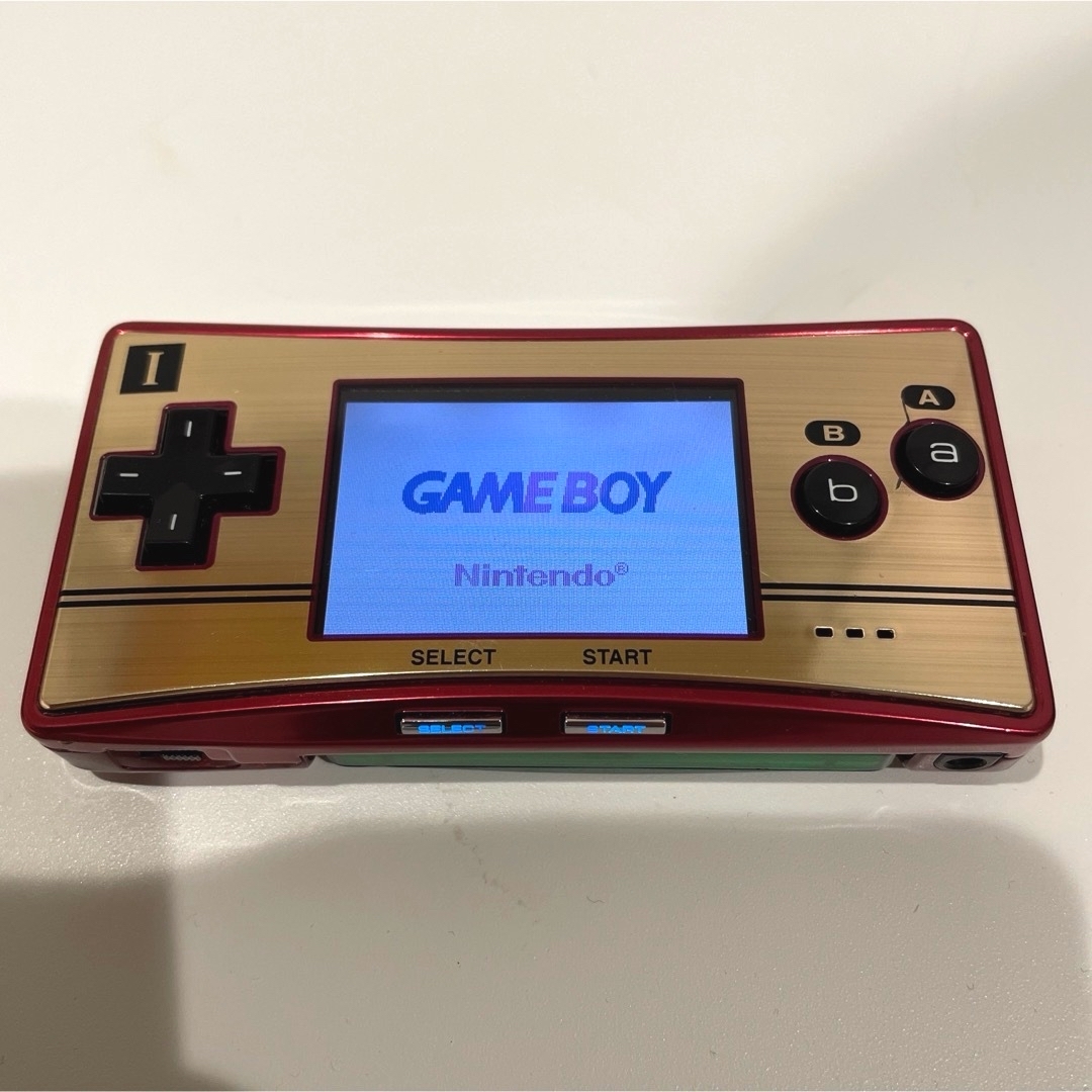 ゲームボーイミクロ ファミコンカラー ポケットモンスターカセット付き ゲームボーイミクロ ファミコンカラー ポケットモンスターカセット付き