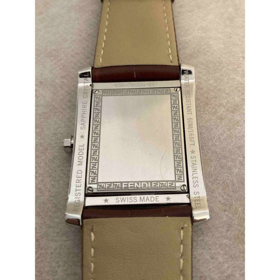 FENDI(フェンディ)の値下げ 稼働★FENDI メンズ クォーツ腕時計 電池、革ベルト新品 メンズの時計(腕時計(アナログ))の商品写真
