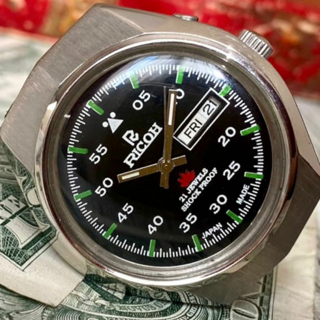【レトロなデザイン】リコー メンズ腕時計 ブラック 自動巻き ヴィンテージ