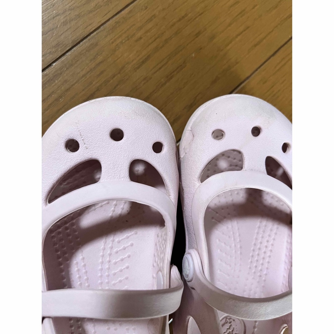 crocs(クロックス)のクロックス　13センチ　ピンク　6 サンダル　女の子 キッズ/ベビー/マタニティのベビー靴/シューズ(~14cm)(サンダル)の商品写真