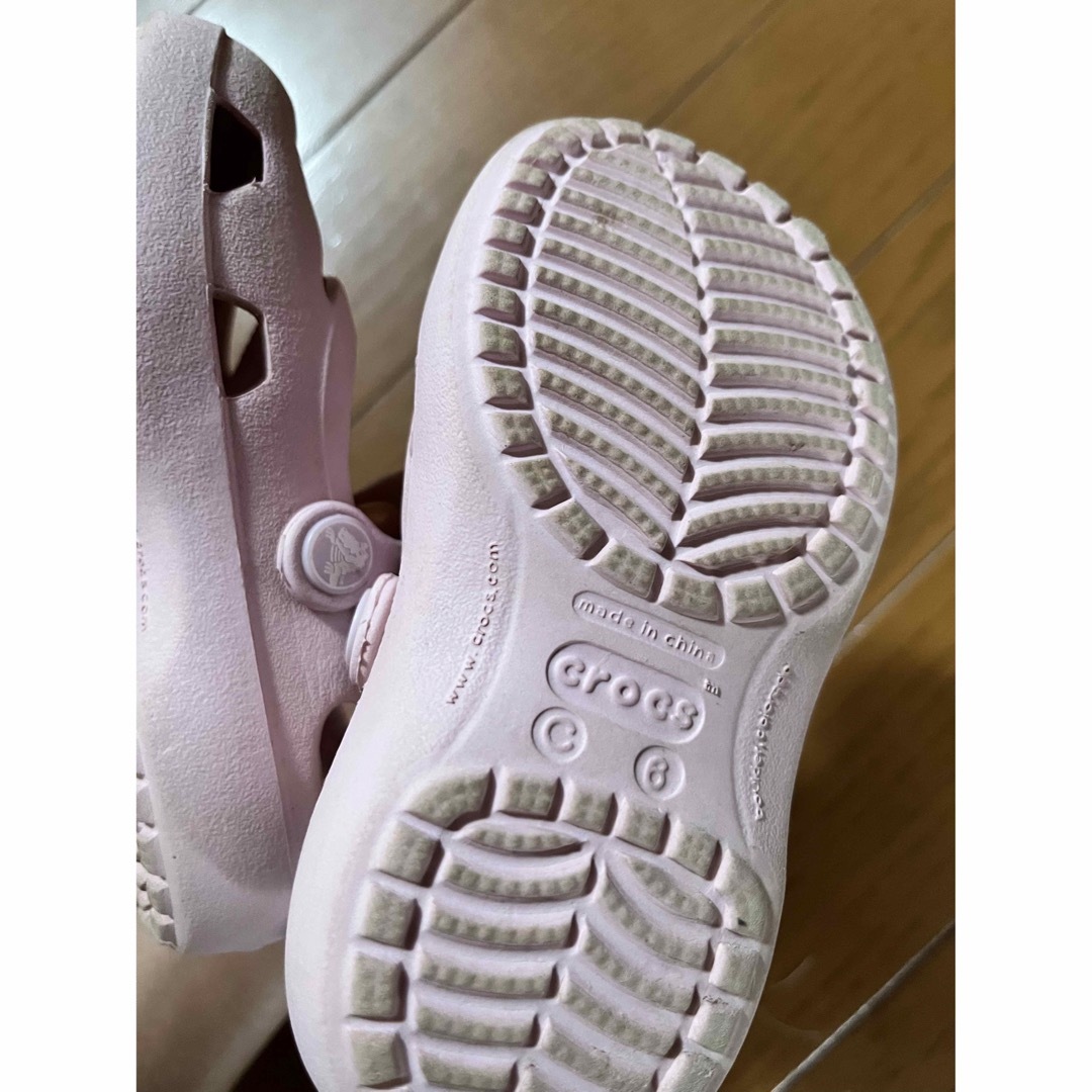 crocs(クロックス)のクロックス　13センチ　ピンク　6 サンダル　女の子 キッズ/ベビー/マタニティのベビー靴/シューズ(~14cm)(サンダル)の商品写真