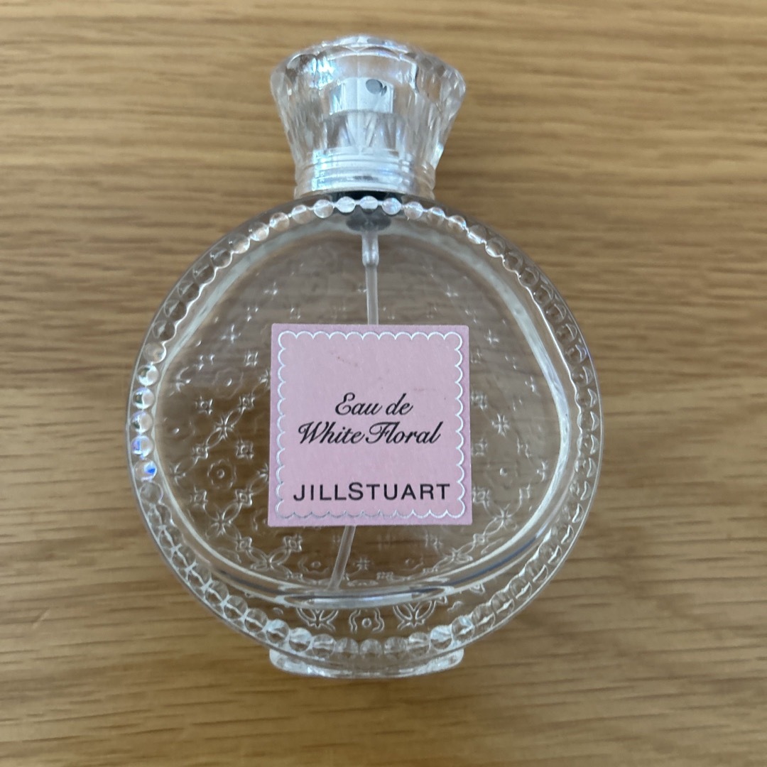JILLSTUART(ジルスチュアート)の　JILLSTUART ホワイトフローラル コスメ/美容の香水(香水(女性用))の商品写真