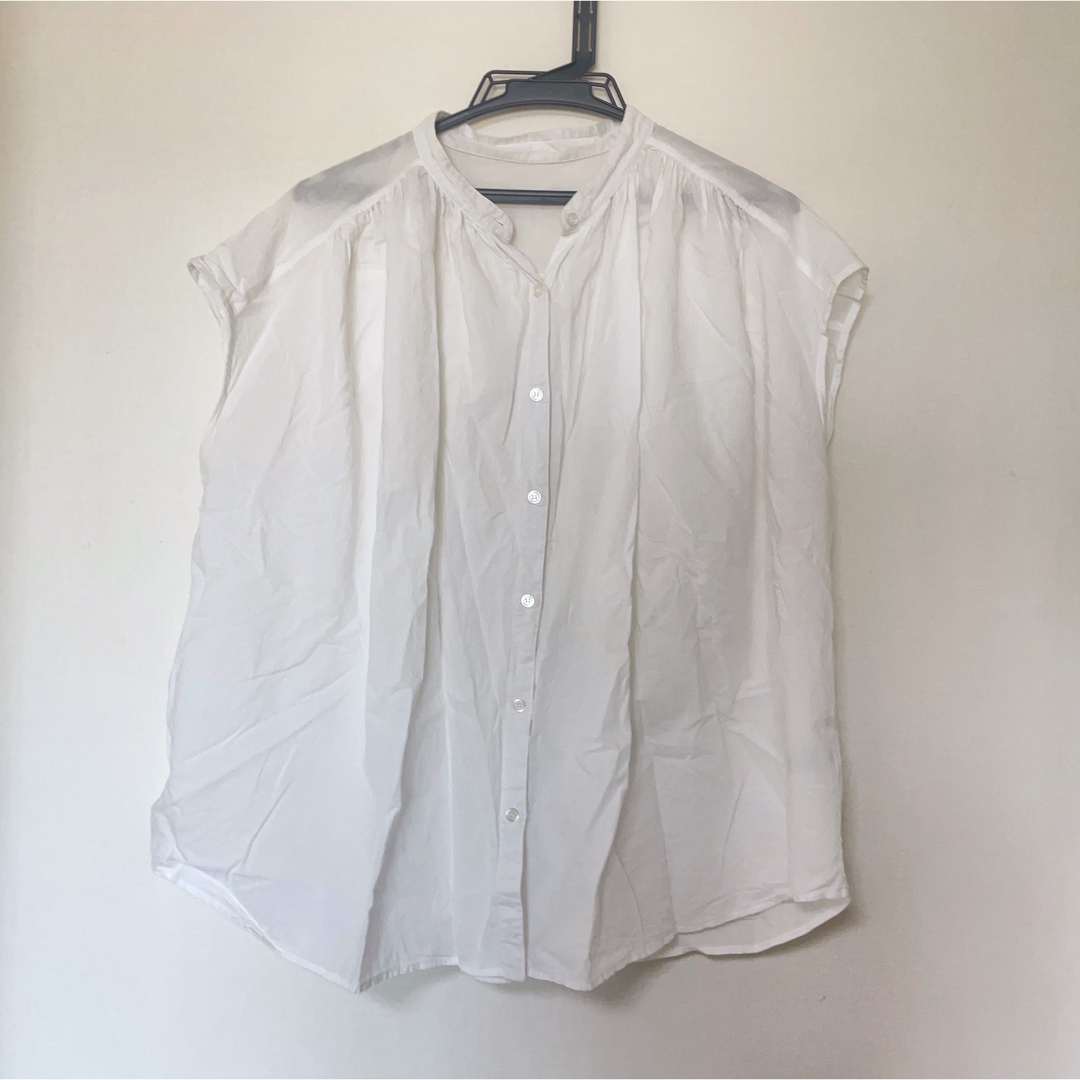 GU(ジーユー)のGU ノースリーブ シャツ レディースのトップス(シャツ/ブラウス(半袖/袖なし))の商品写真