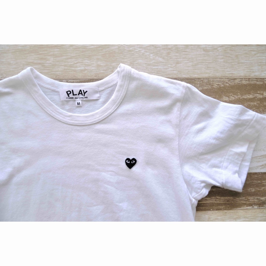 COMME des GARCONS(コムデギャルソン)のコムデギャルソン　PLAY ハートTシャツ ホワイト M レディースのトップス(Tシャツ(半袖/袖なし))の商品写真