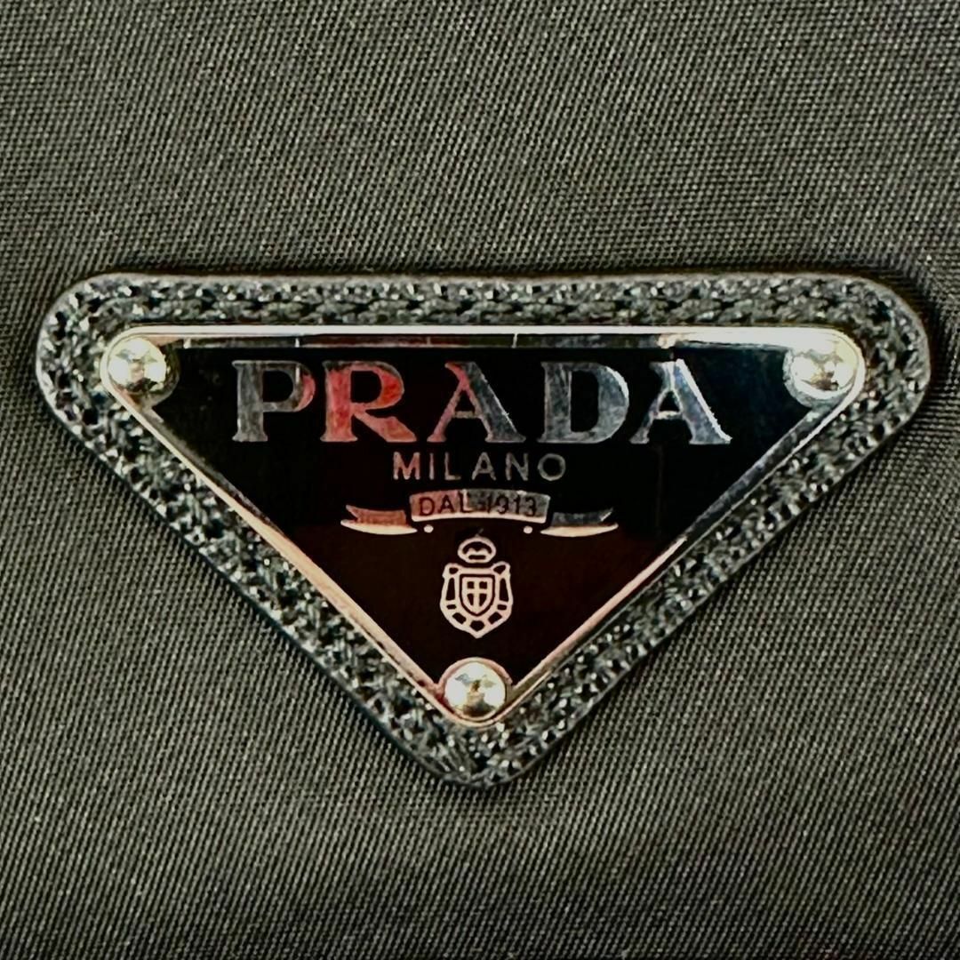 PRADA   万 現行品極美品プラダ ショルダーバッグ 三角ロゴ