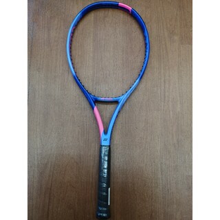ヨネックス(YONEX)の【新品未使用】日本仕様　硬式テニスラケット　YONEX Vコア ゲーム 270g(ラケット)