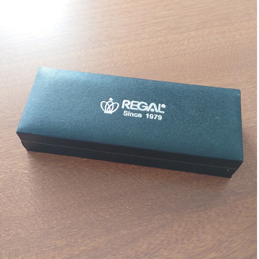 REGAL(リーガル)のREGAL 万年筆　新品　箱付き インテリア/住まい/日用品の文房具(ペン/マーカー)の商品写真