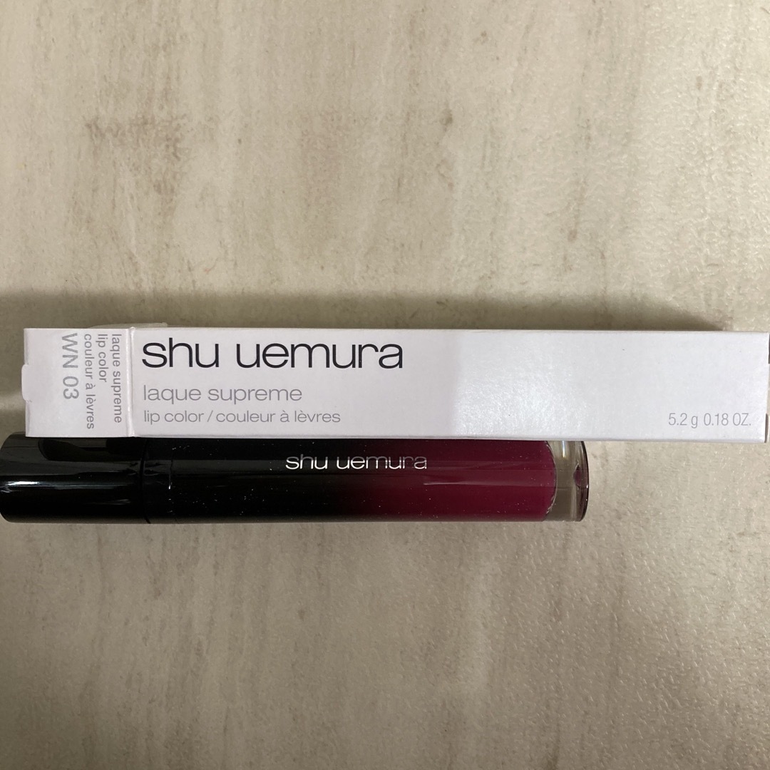 shu uemura(シュウウエムラ)のWN 03 レッドプラム shu uemuraラック シュプリア コスメ/美容のベースメイク/化粧品(口紅)の商品写真