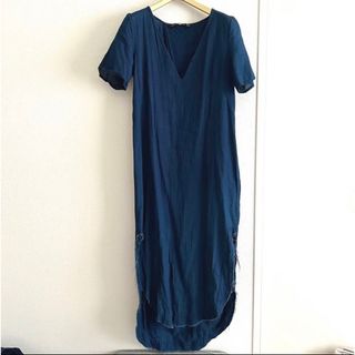 ザラ(ZARA)のZARA デニム調インディゴ　裾ラウンドデザイン　Vネック半袖ロングワンピース(ロングワンピース/マキシワンピース)