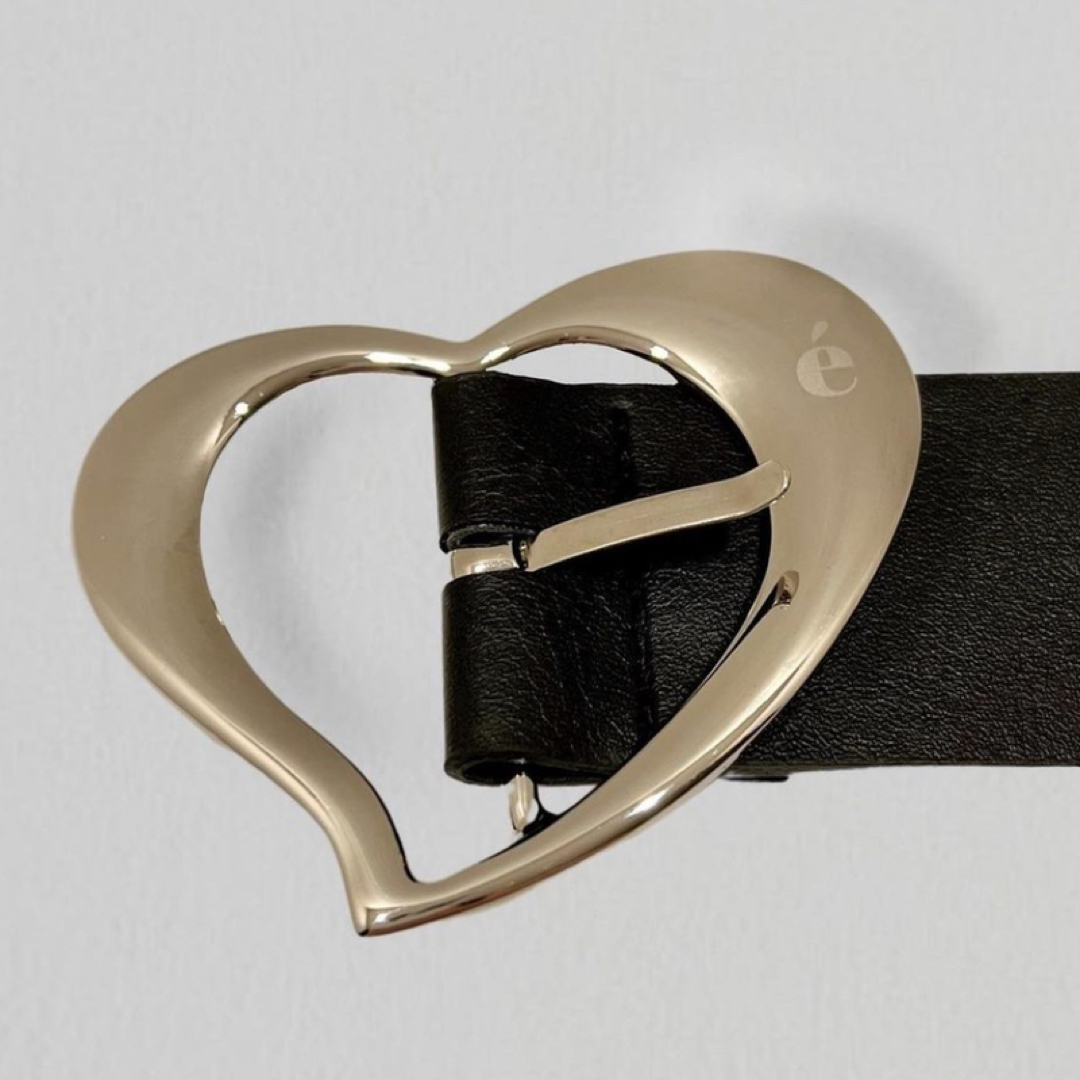 epine é Heart buckle belt