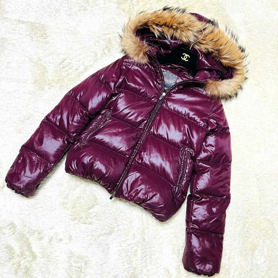 ☆美品☆デュベティカ アダラ 38/Mサイズ相当 ダウンジャケット フード-
