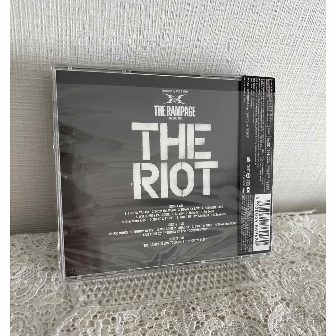 THE RAMPAGE(ザランページ)のTHE RIOT（DVD2枚付） エンタメ/ホビーのCD(ポップス/ロック(邦楽))の商品写真