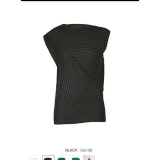 イッセイミヤケ(ISSEY MIYAKE)のISSEY MIYAKE ANGLED PLEATS 新作品(カットソー(半袖/袖なし))