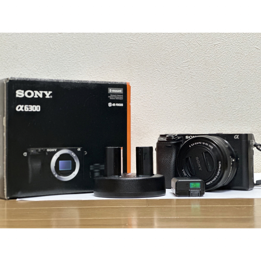 SONY α6300 レンズ・バッテリー付属 - ミラーレス一眼