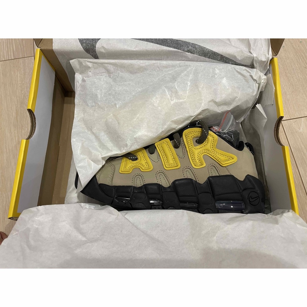 NIKE(ナイキ)の24.5cm AMBUSH NIKE AIR MORE UPTEMPO LOW メンズの靴/シューズ(スニーカー)の商品写真