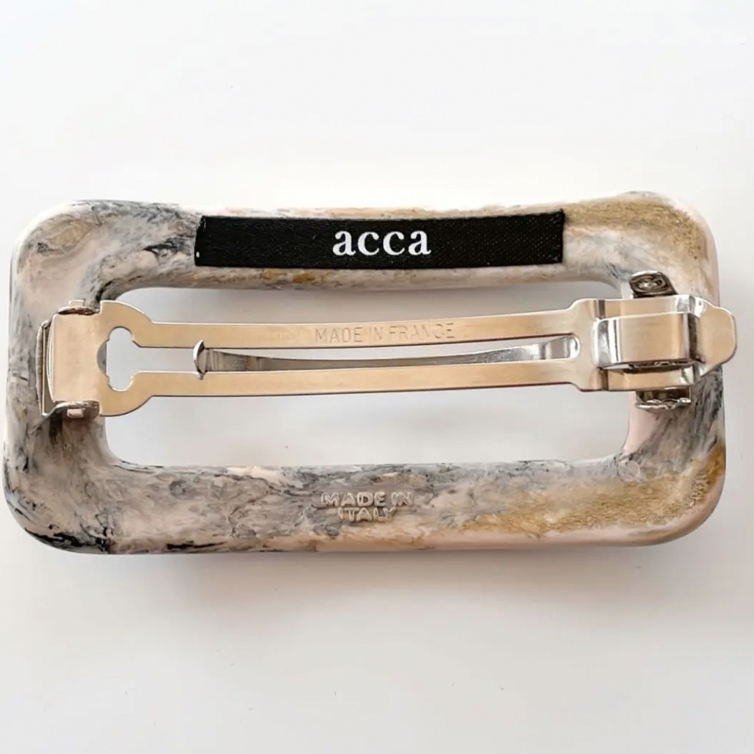 acca(アッカ)の美品　acca / アッカ DI SEMPRE マーブル柄バレッタ レディースのヘアアクセサリー(バレッタ/ヘアクリップ)の商品写真