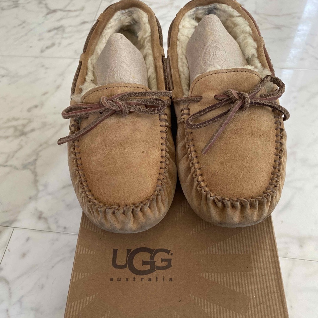 UGG⭐︎ムートンモカシン　23.0cm