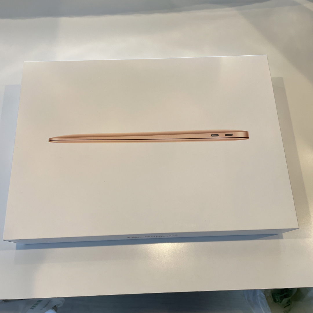 【新品未使用】MacBook air M1チップ　MGND3J/A ゴールドノートPC