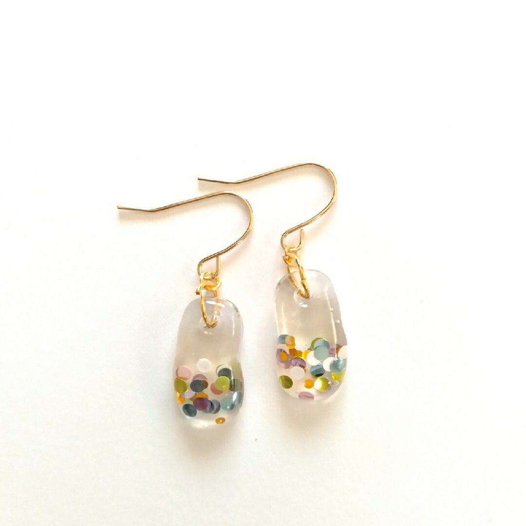 Sale☆ No.86 ハンドメイドピアス イヤリング レジンの通販 by